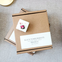 Load image into Gallery viewer, Signature Wax Melts - Choose Scent
